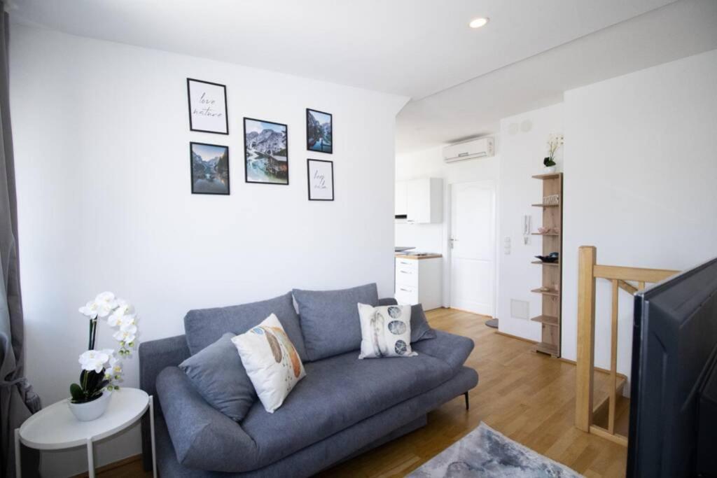 Sunny & Cozy Penthouse With Balcony L Dg4'14 Daire Viyana Dış mekan fotoğraf