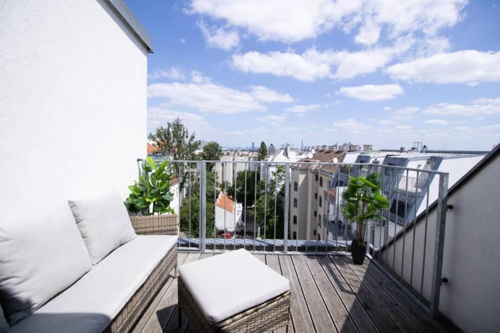 Sunny & Cozy Penthouse With Balcony L Dg4'14 Daire Viyana Dış mekan fotoğraf