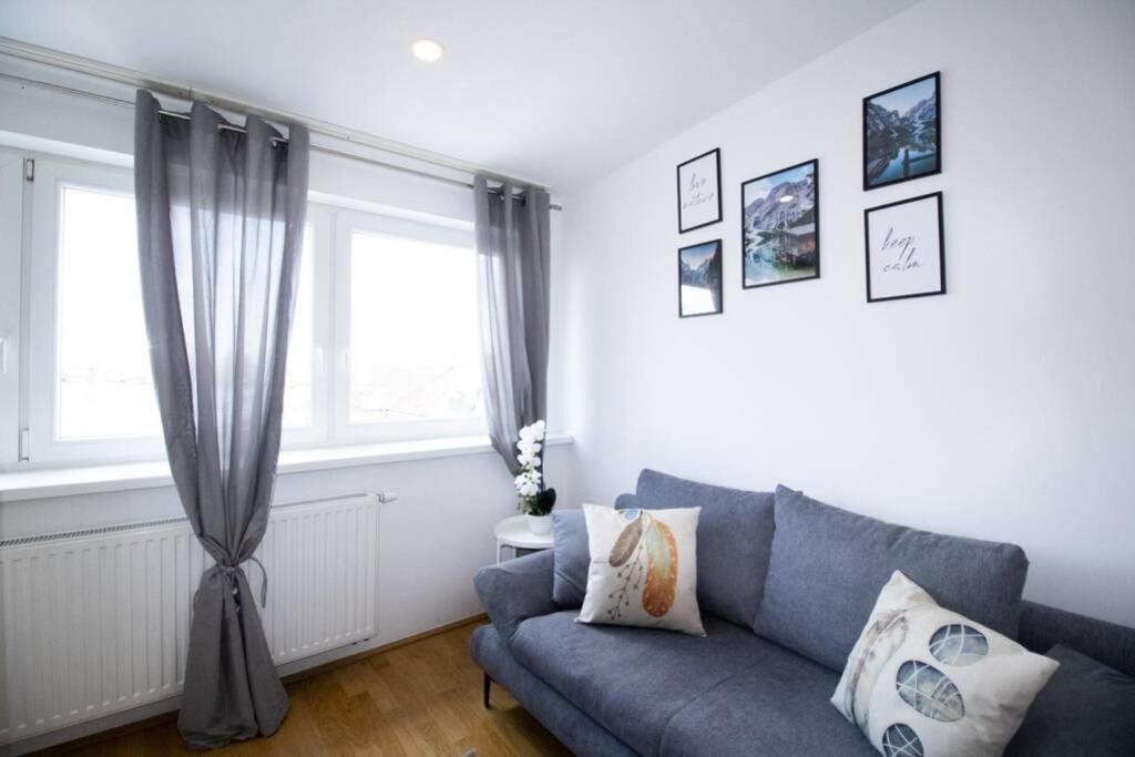 Sunny & Cozy Penthouse With Balcony L Dg4'14 Daire Viyana Dış mekan fotoğraf